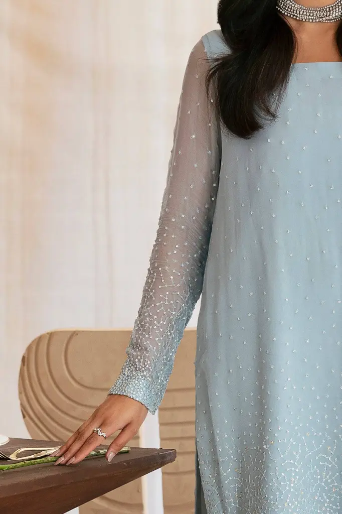 VA04K4.webp