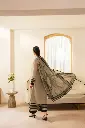 MB69J2.webp