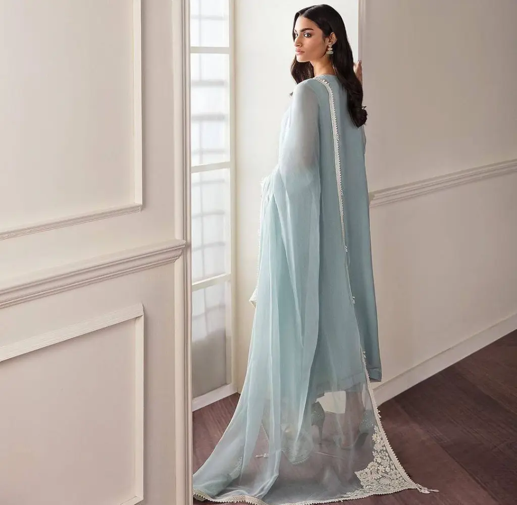 JJ 15J2.webp