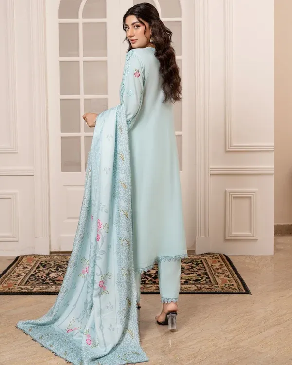 MB427J3.webp