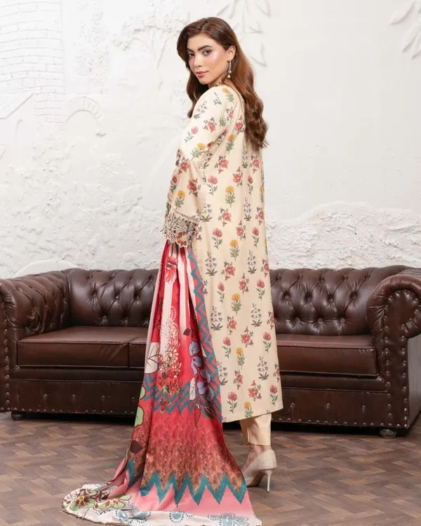 MB440J2.webp