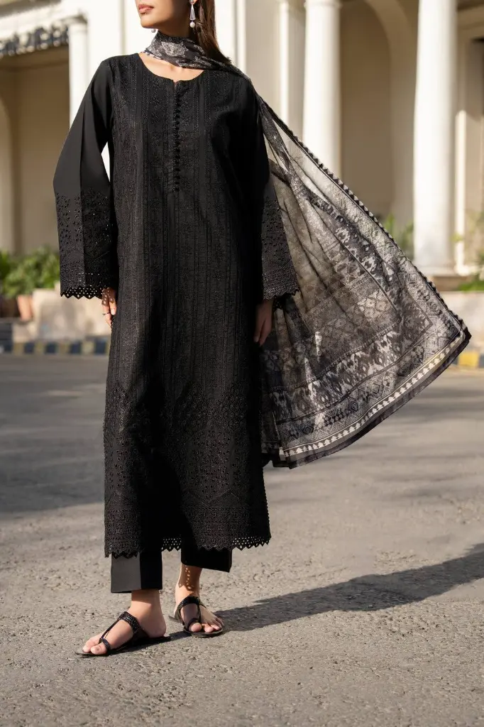 MB13J4.webp