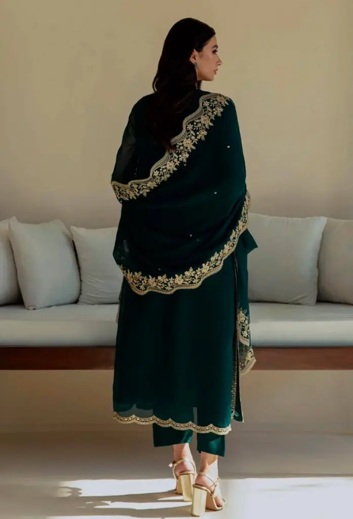 JJ77J2.webp