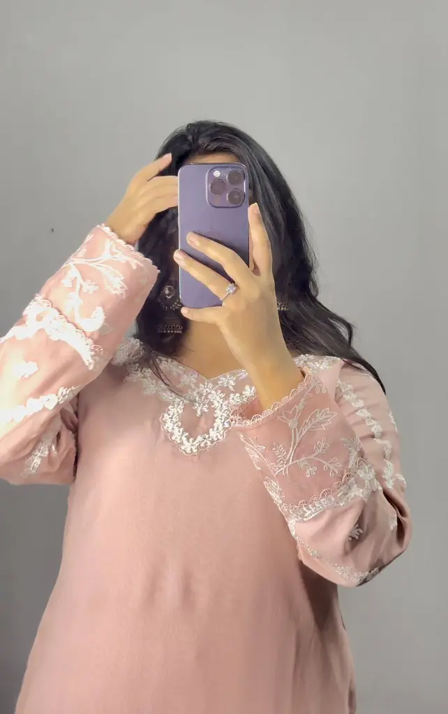 JJ80J3.webp