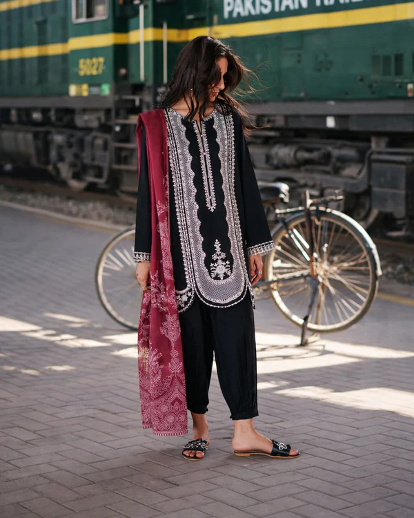 Cotton Lawn MB372J